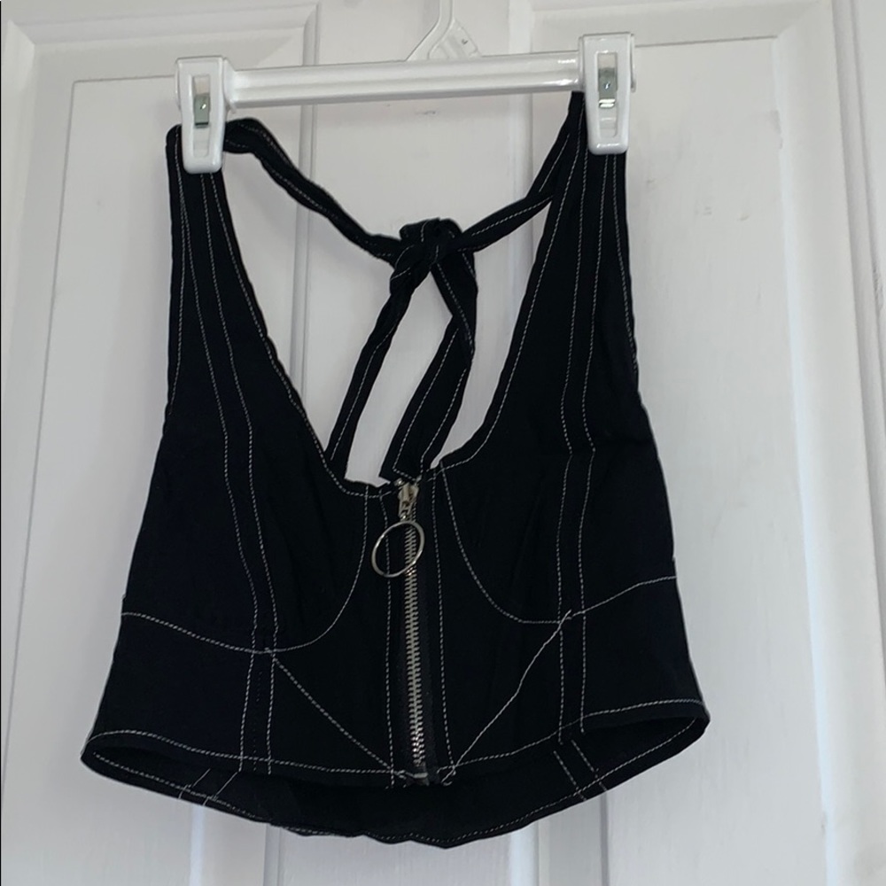 Black top / elastic material / braw style